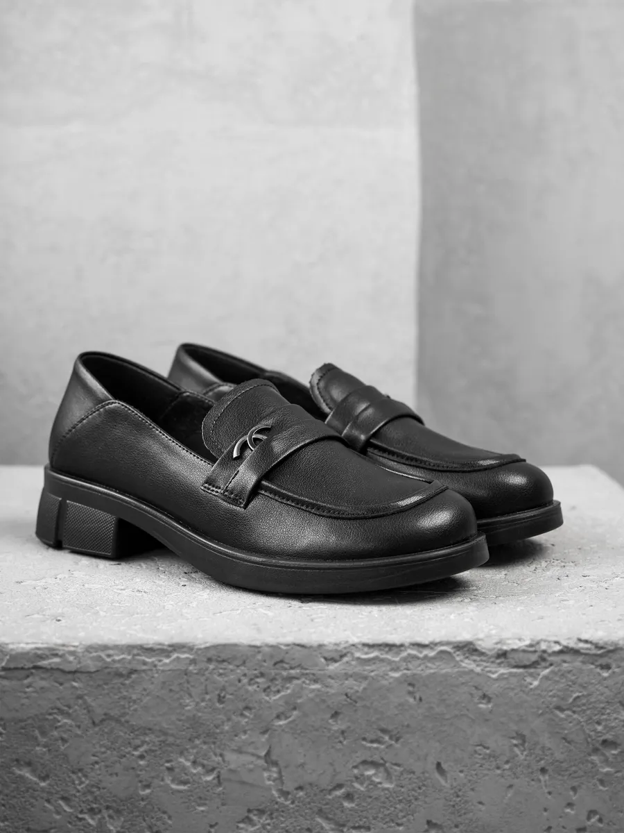 Лоферы женские натуральная кожа черные школьные GJ031-010