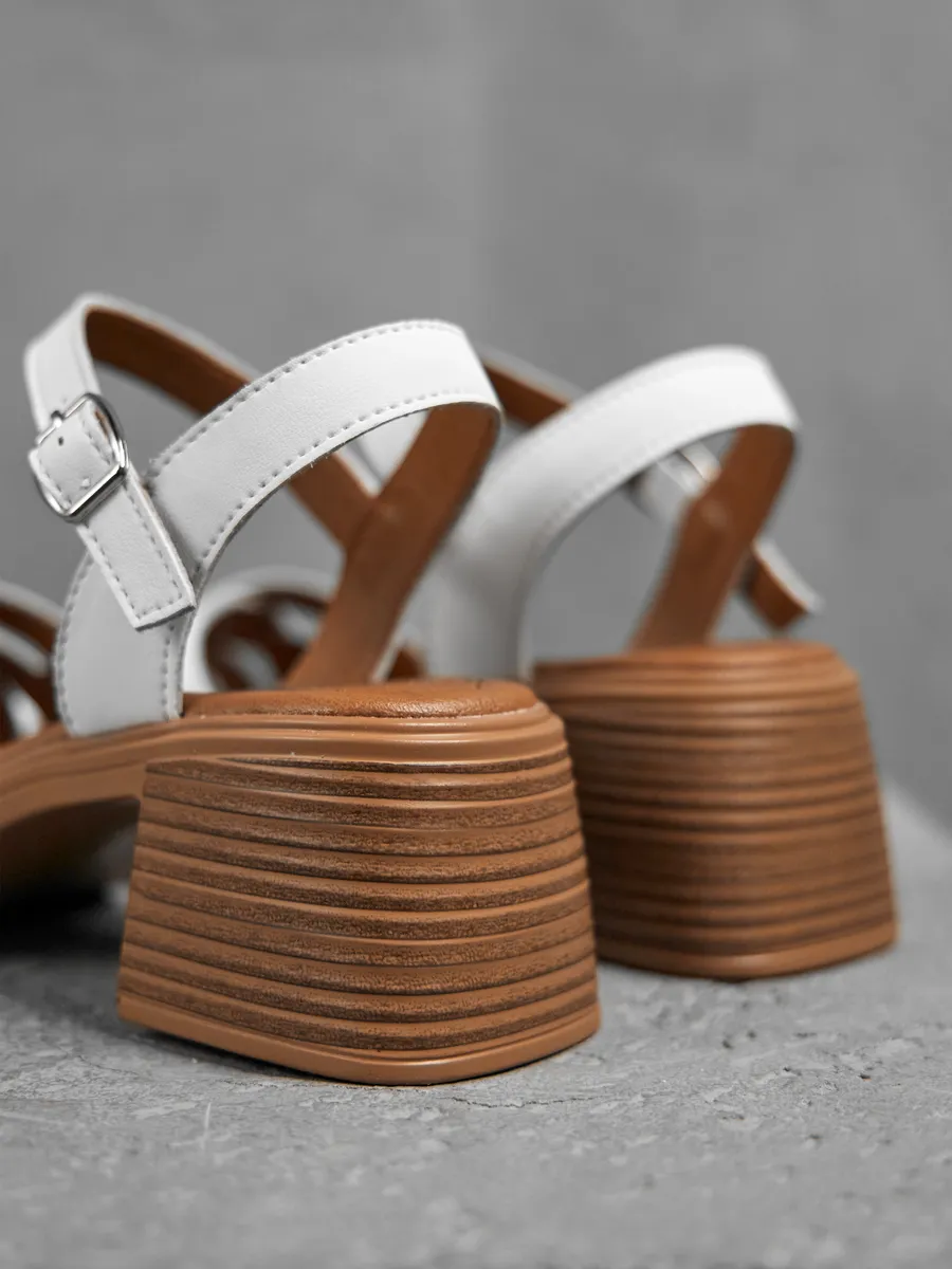 Босоножки женские летние натуральная кожа на каблуке UXH-51100-2B-SPk