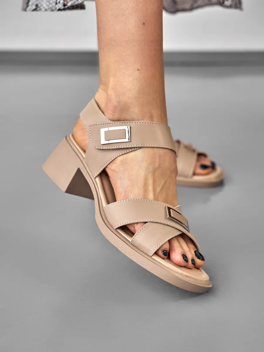 Босоножки женские летние на каблуке EA092-012k