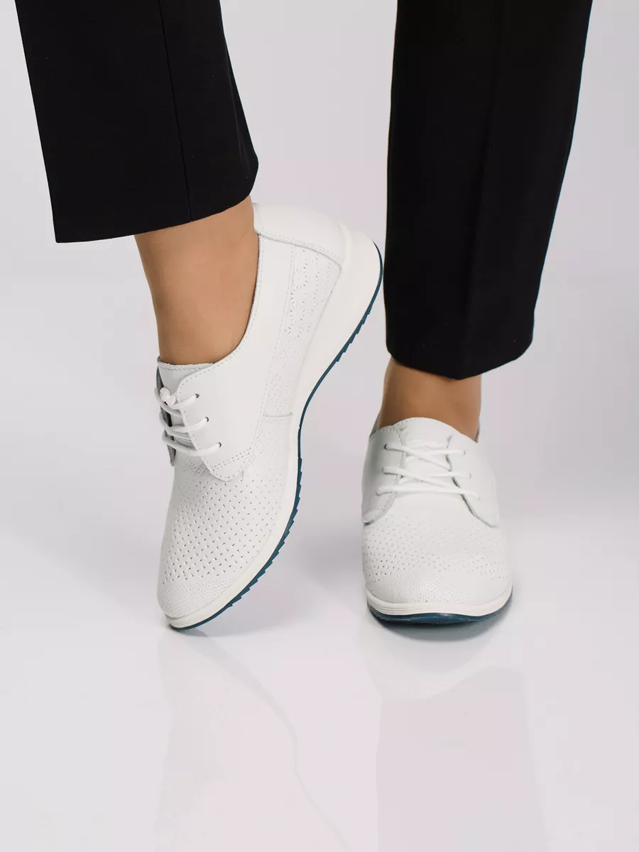 Мокасины летние натуральная кожа с перфорацией FP018-010Белый