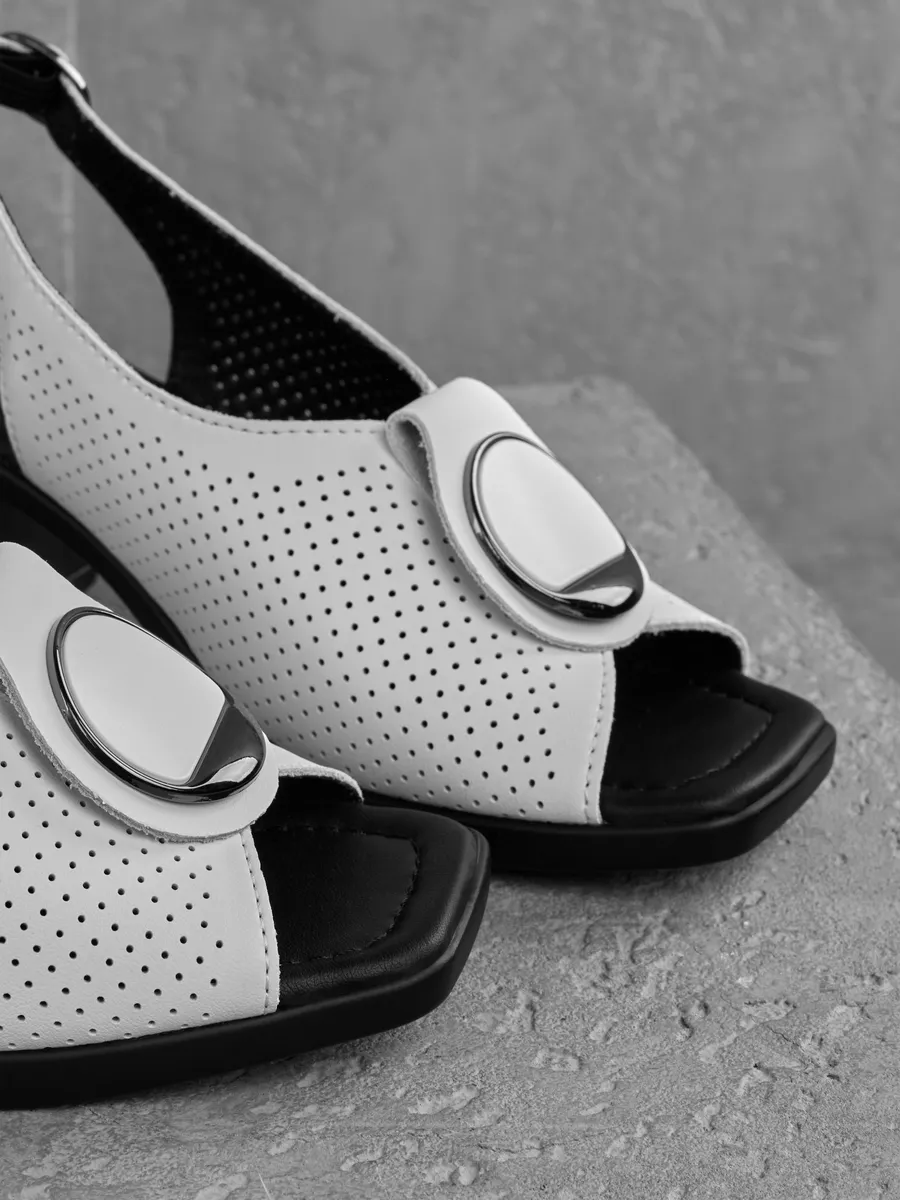 Босоножки женские летние натуральная кожа на каблуке белые 31F5-36-020