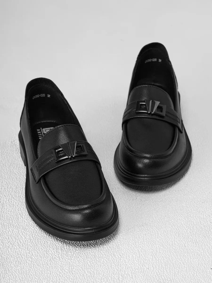 Лоферы женские натуральная кожа черные осенние CV392-020